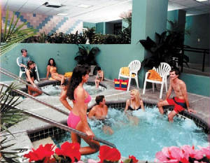 LandmarkindoorWhirlpool3.jpg