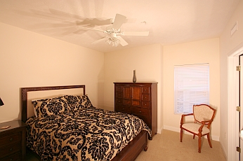 MBVII_405A/IMG_9979_Bed4_1.jpg