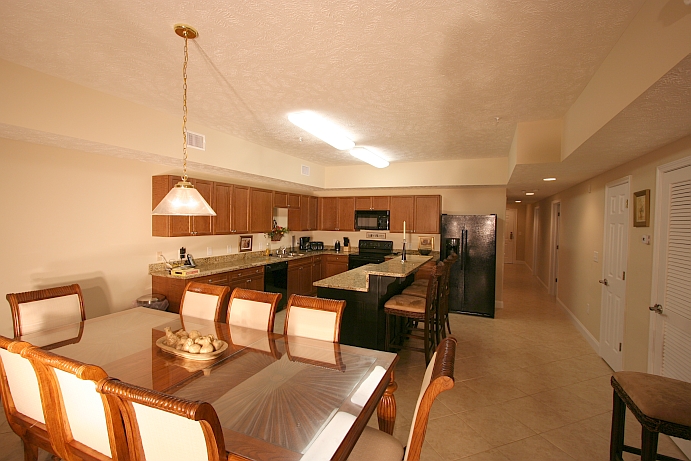 MBVII_405A/IMG_9989_DiningKitchen.jpg