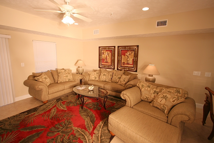 MBVII_405A/IMG_9998_Living.jpg
