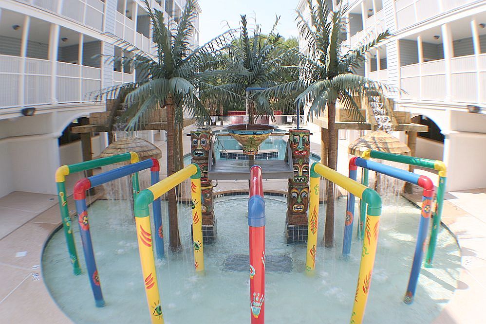 MBVII_Pool/KiddieWaterArea_3.jpg